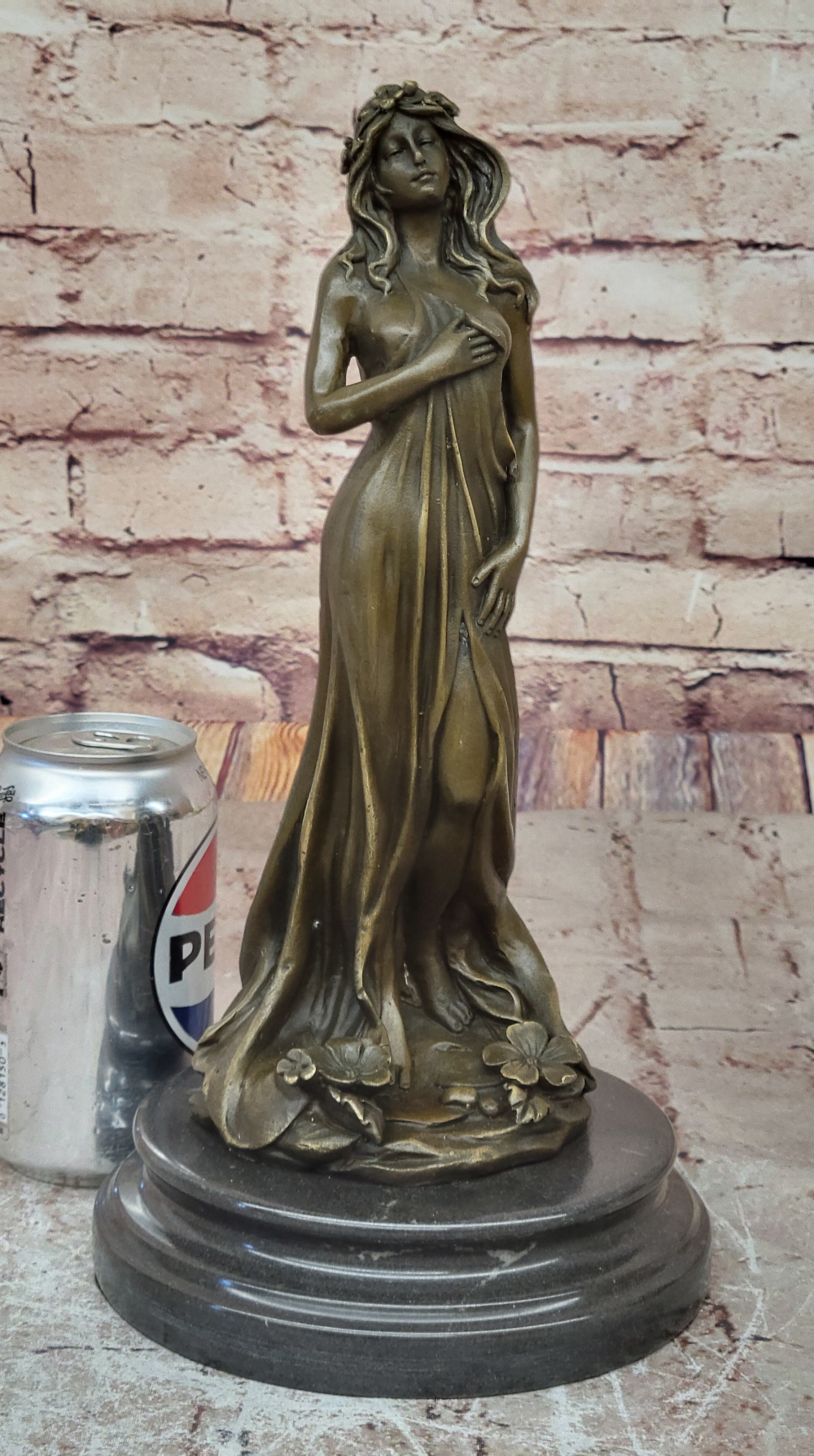 Floral Bronze Maiden – Elegant Goddess by Aldo Vitaleh