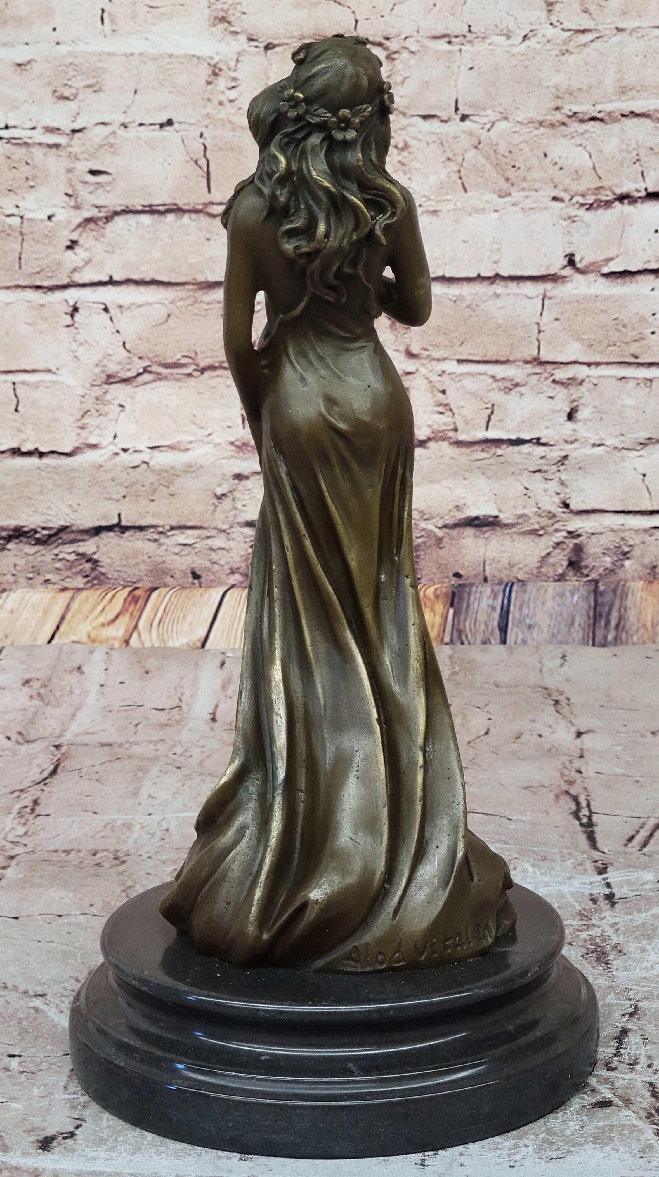 Floral Bronze Maiden – Elegant Goddess by Aldo Vitaleh