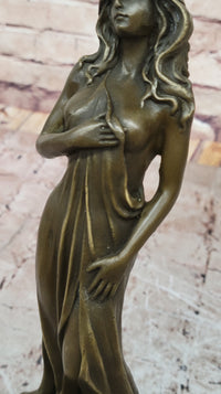 Floral Bronze Maiden – Elegant Goddess by Aldo Vitaleh