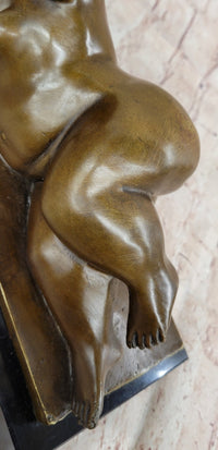 Chubby Nude Woman Laying on Her Side - Bronze Sculpture by Fernando Botero