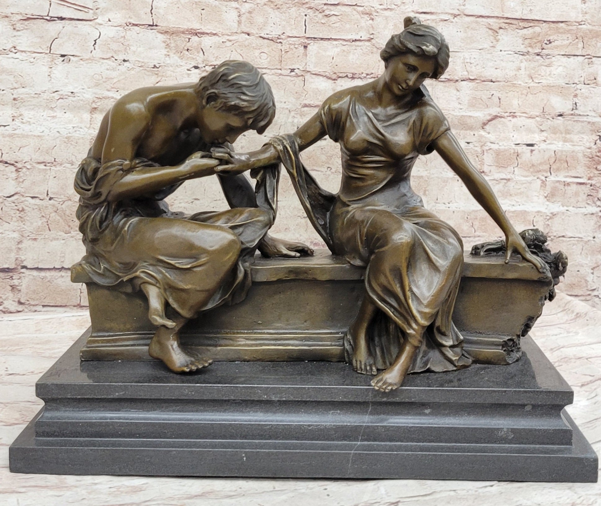 Lovers Romantic Couple Kissing Bronze Sculpture 14" x 16"