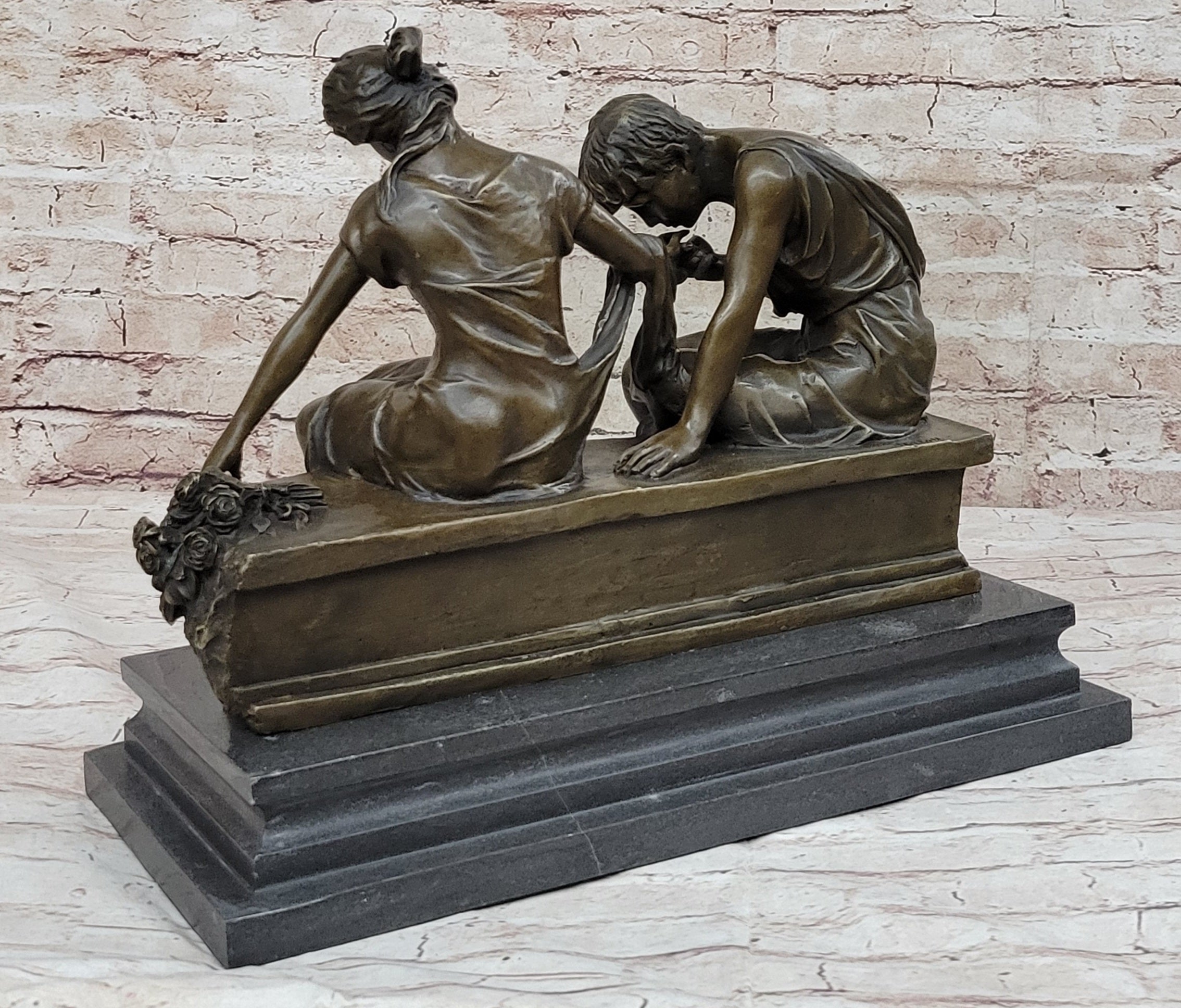 Lovers Romantic Couple Kissing Bronze Sculpture 14" x 16"