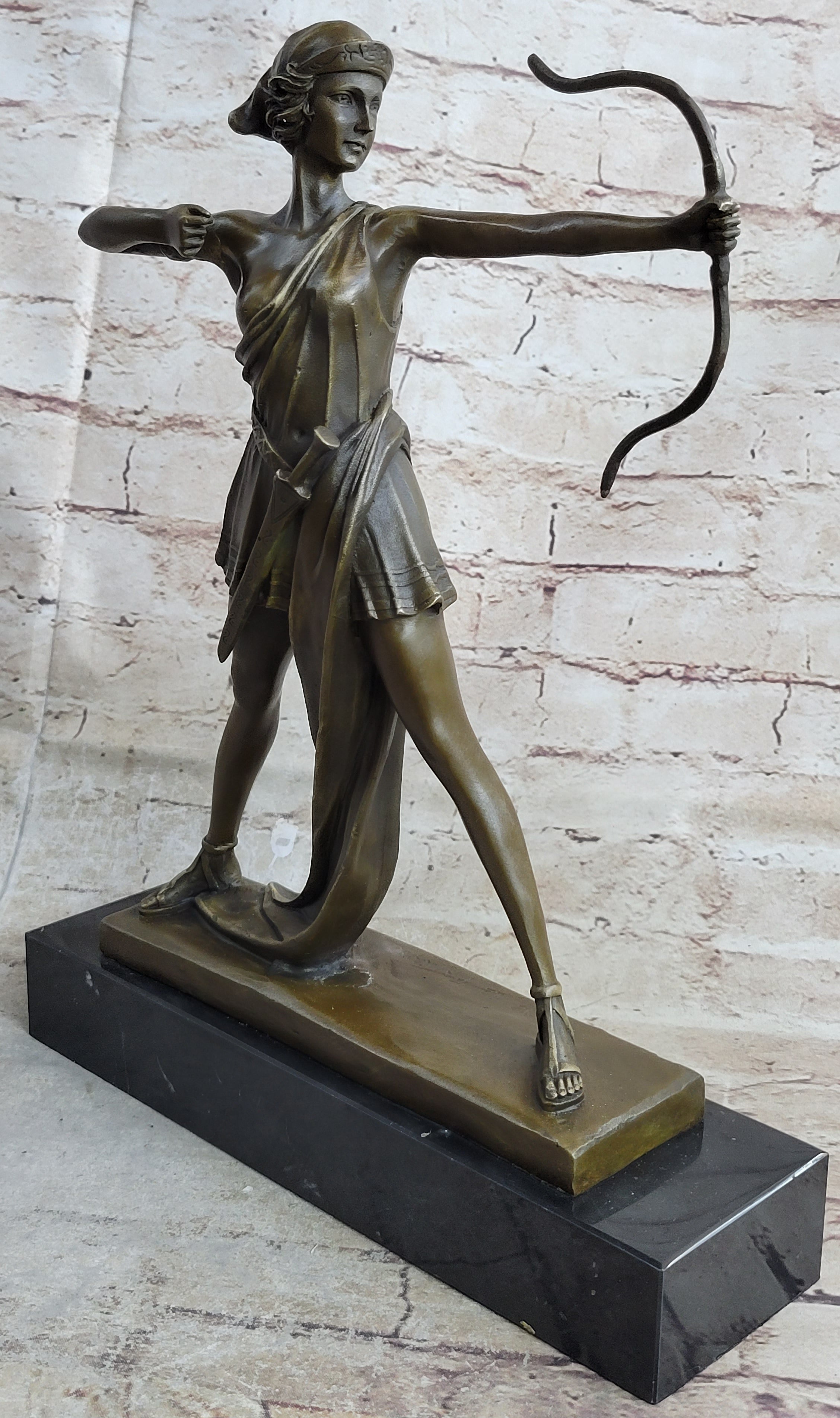Diana the Hunter Huntress Artemis w/Bow Bronze 14" x 11"