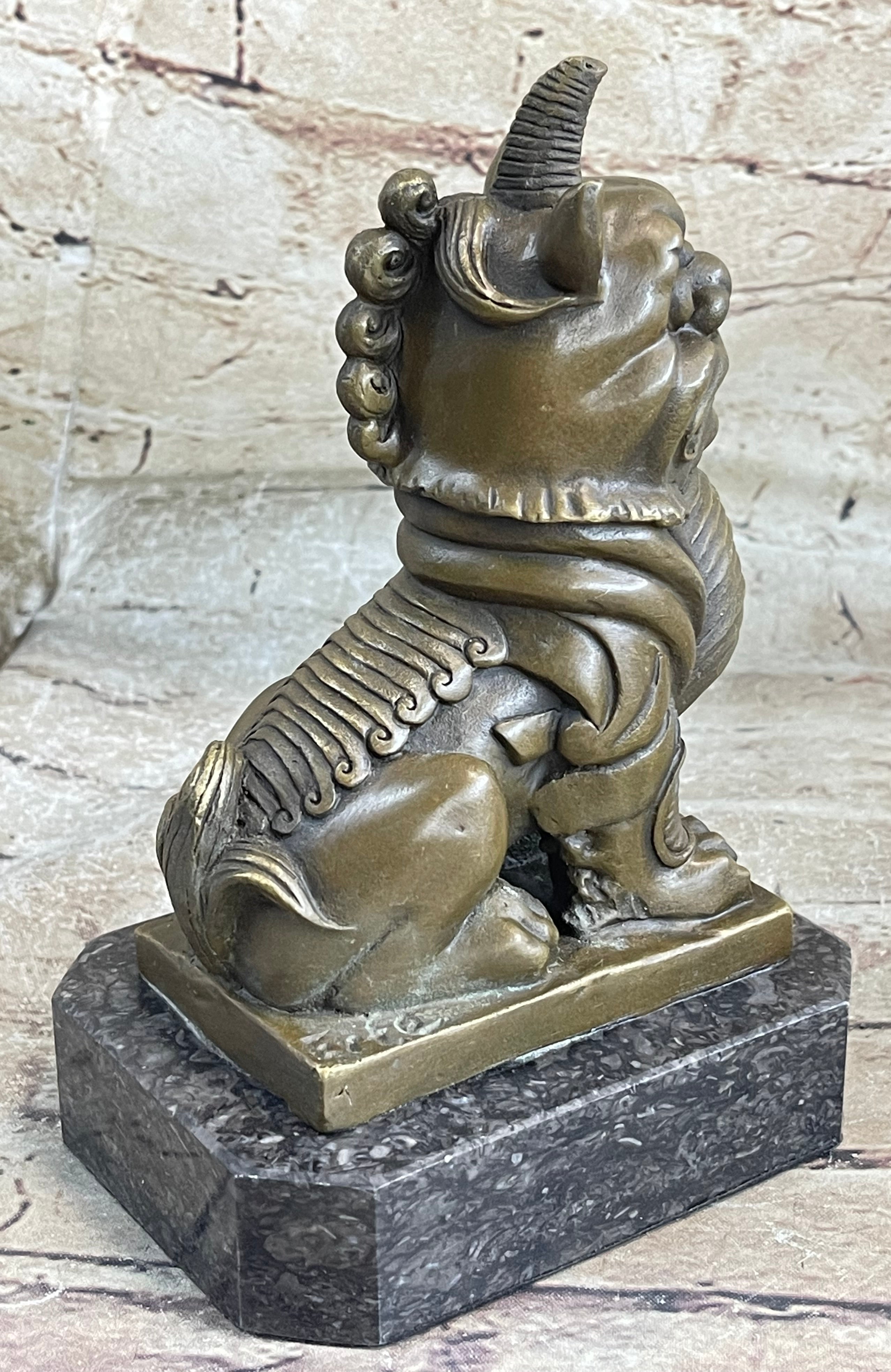 Chinese Foo Dog Guardian Lion Bronze Sculpture 7.5" x 5"