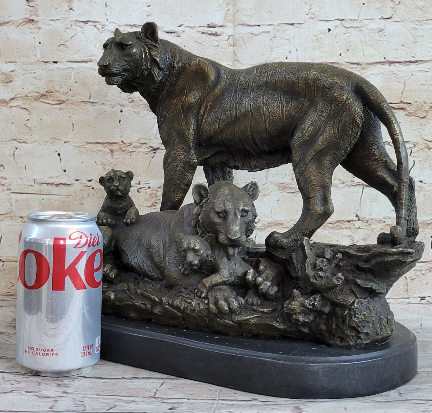 Hot Cast Bronze Tiger Family Sculpture Wildlife Art