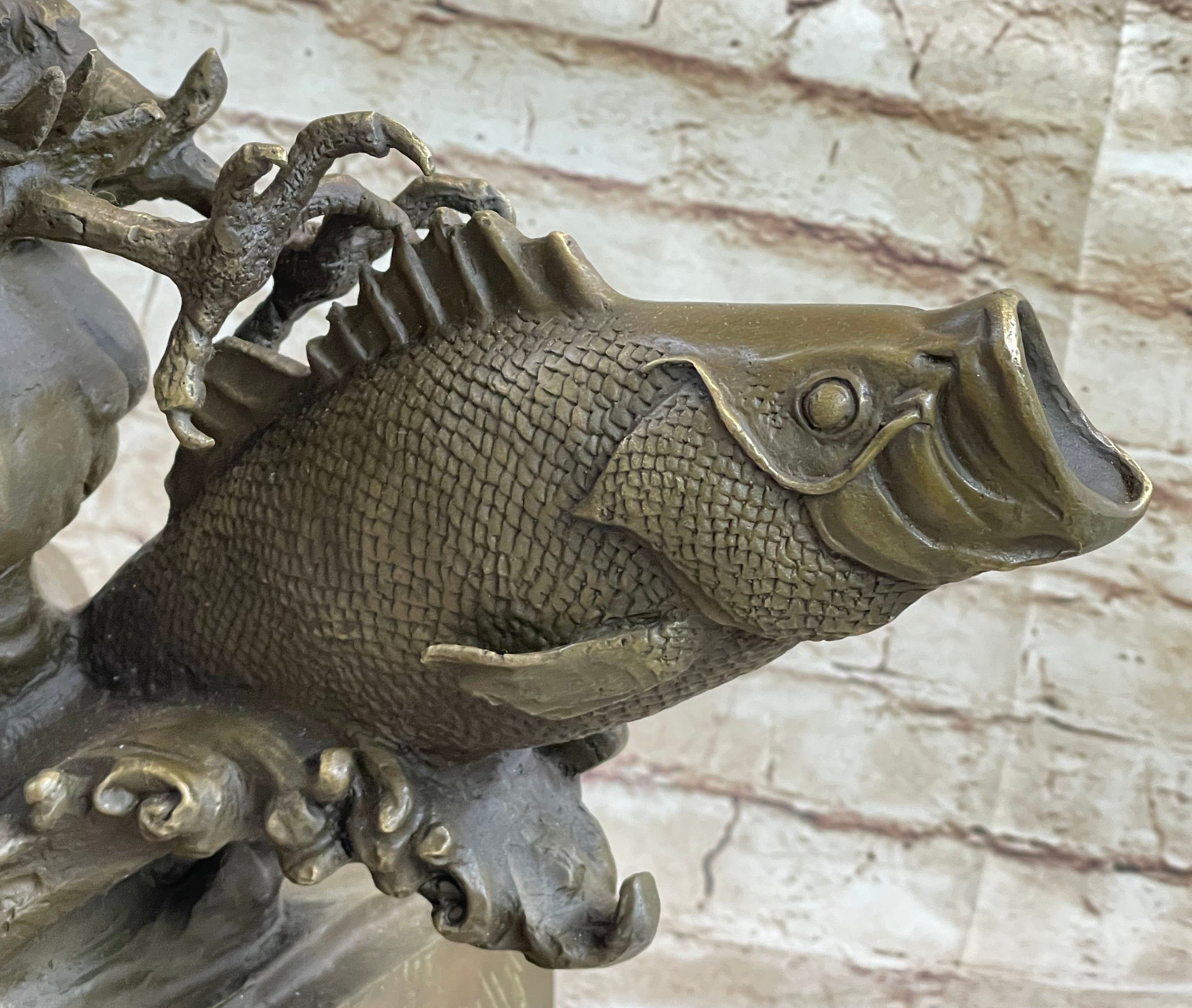 Extra Large American Eagle Scooping Fish Bronze by Milo