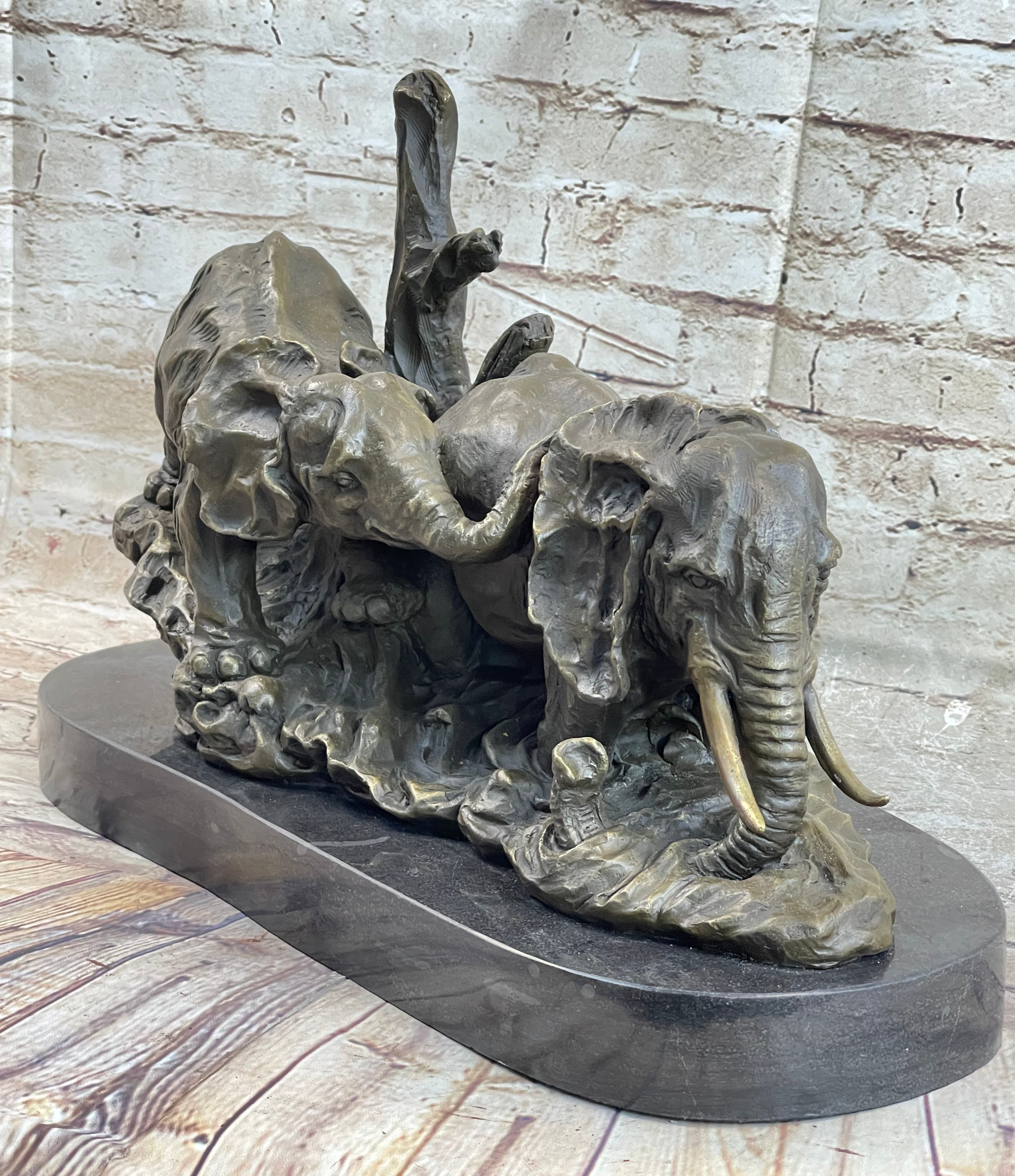 Hot Cast Bronze Sculpture of Two Elephants on Marble Base