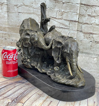 Hot Cast Bronze Sculpture of Two Elephants on Marble Base