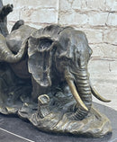 Hot Cast Bronze Sculpture of Two Elephants on Marble Base