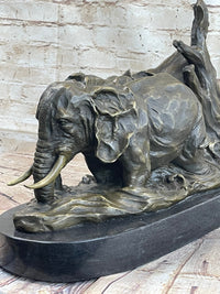 Hot Cast Bronze Sculpture of Two Elephants on Marble Base