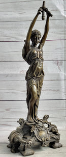 Hot Cast Bronze Sculpture of Greek Temple Priestess Holding Vessel
