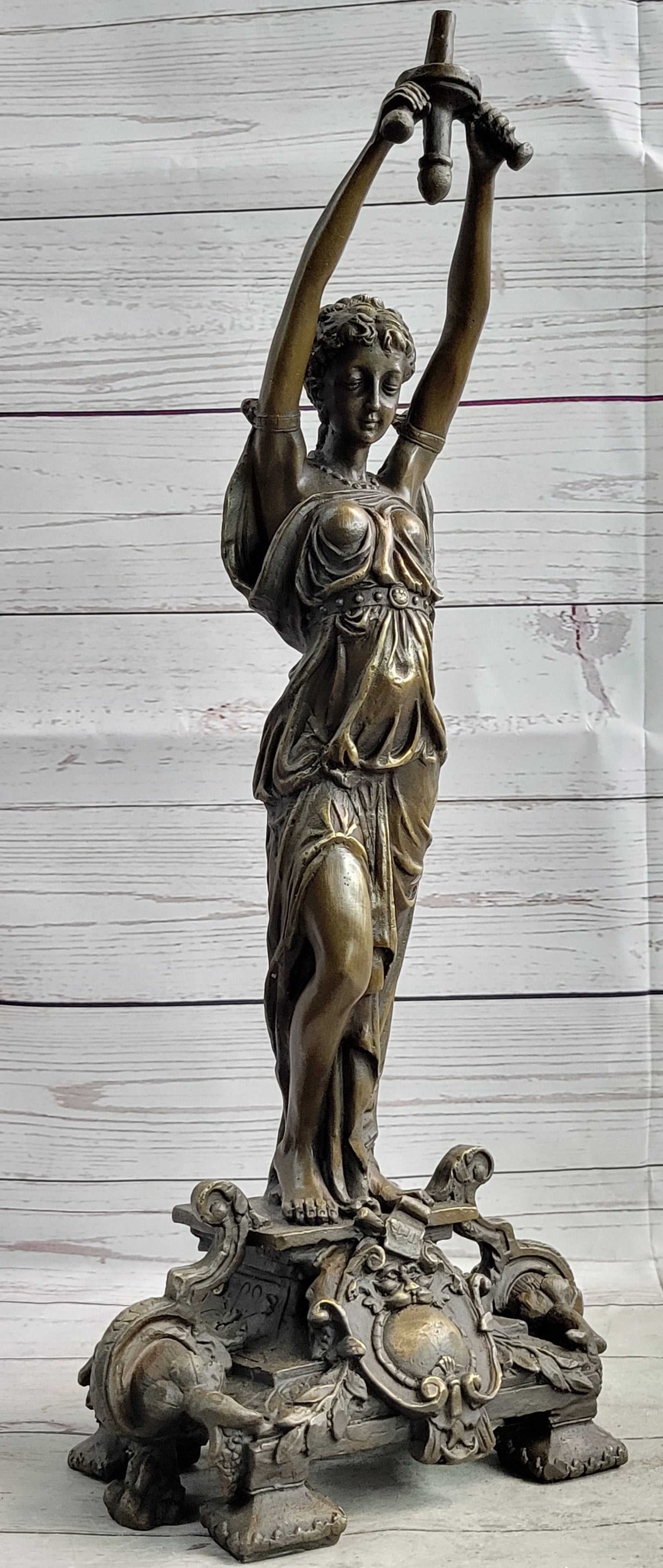 Hot Cast Bronze Sculpture of Greek Temple Priestess Holding Vessel