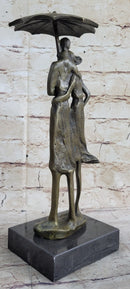 Signed Aldo Vitaleh Two Lovers in Rain Bronze Sculpture