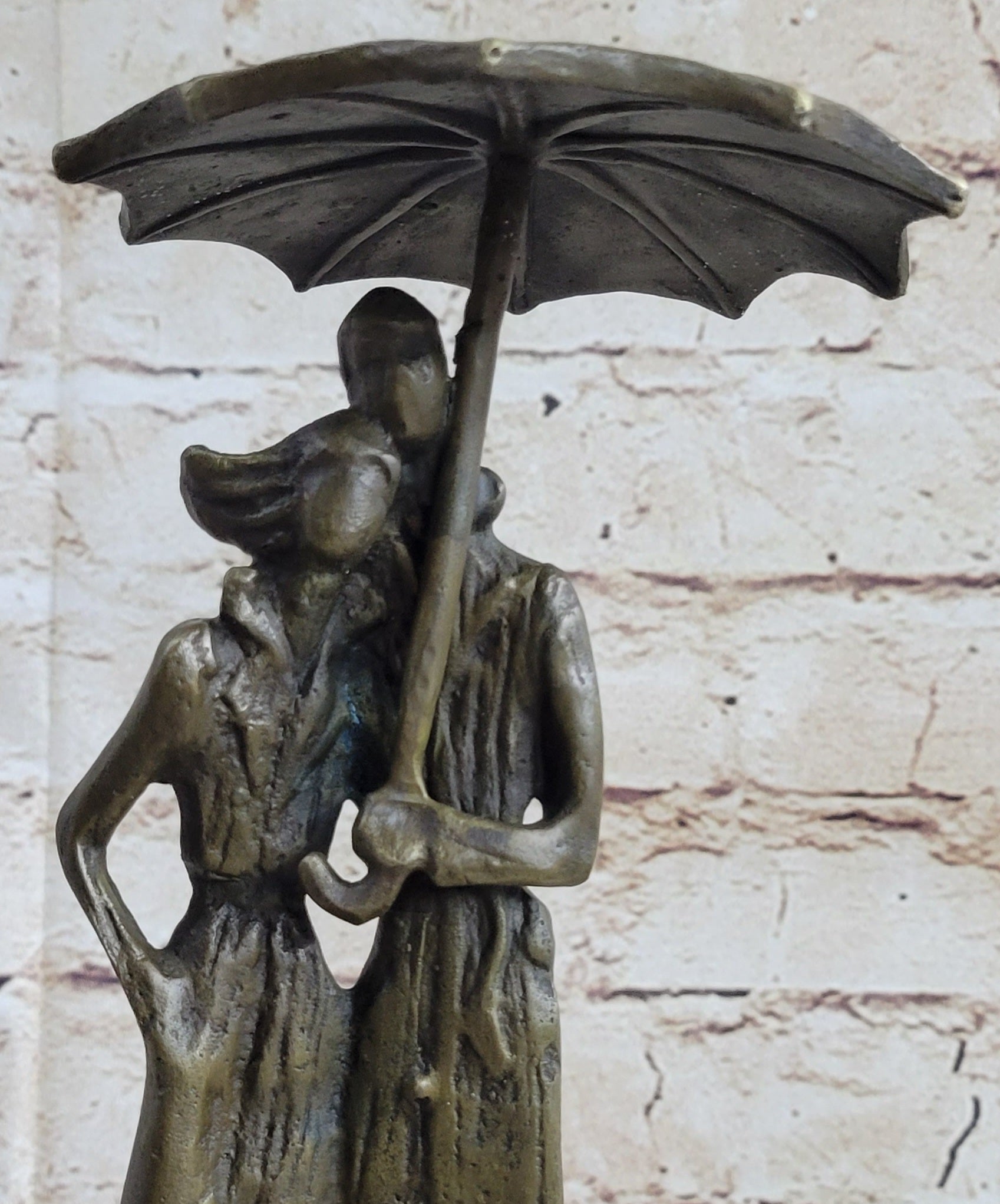 Signed Aldo Vitaleh Two Lovers in Rain Bronze Sculpture