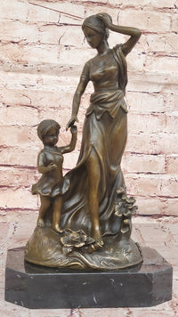 Mother and Child Bronze Sculpture – Family Moment