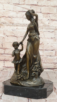 Mother and Child Bronze Sculpture – Family Moment