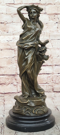 Venus Aphrodite Female Figure Bronze Sculpture